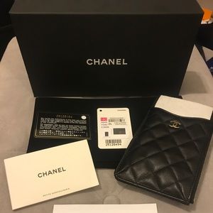 💥SOLD💥 Authentic Chanel Phone Pouch/Wallet